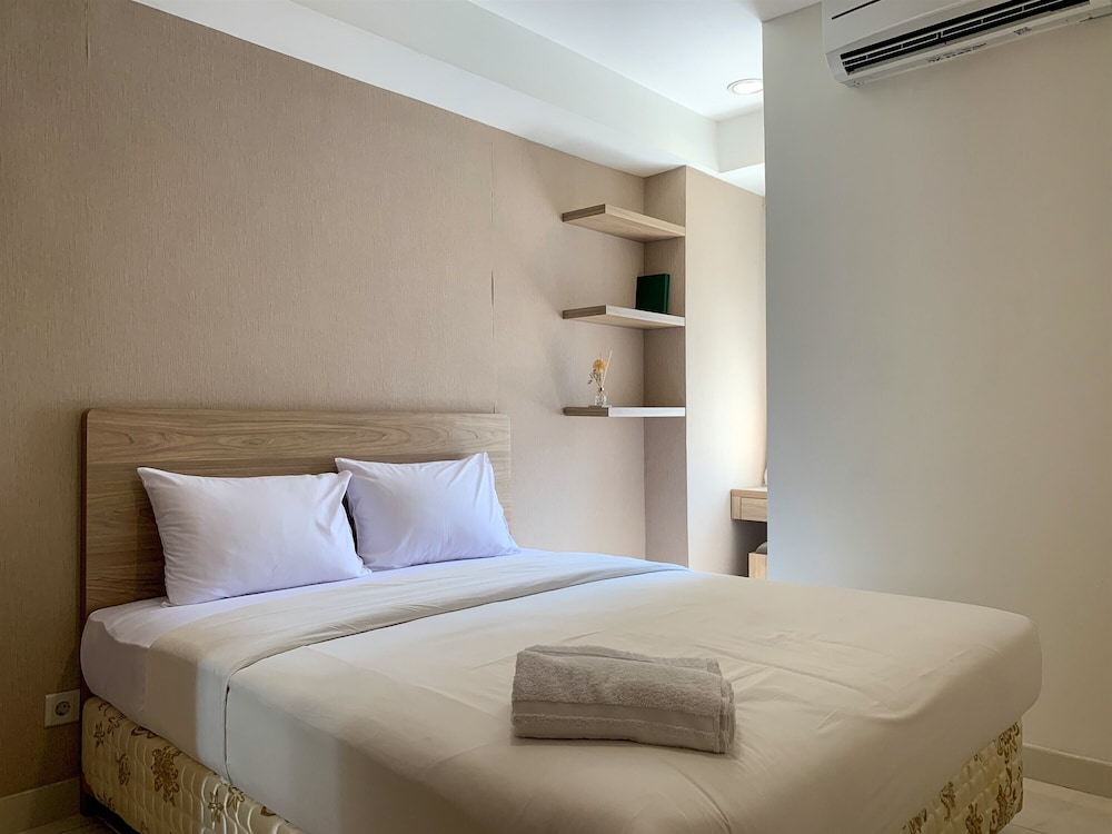 comfort and tidy 2br at cinere bellevue suites apartment