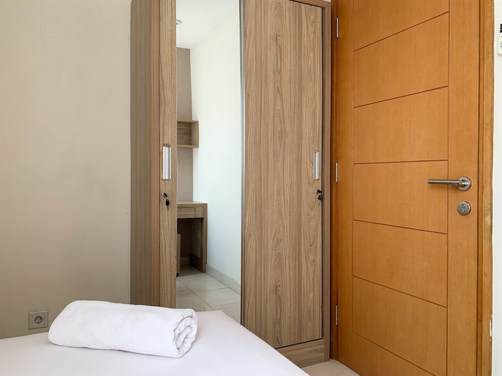 comfort and tidy 2br at cinere bellevue suites apartment