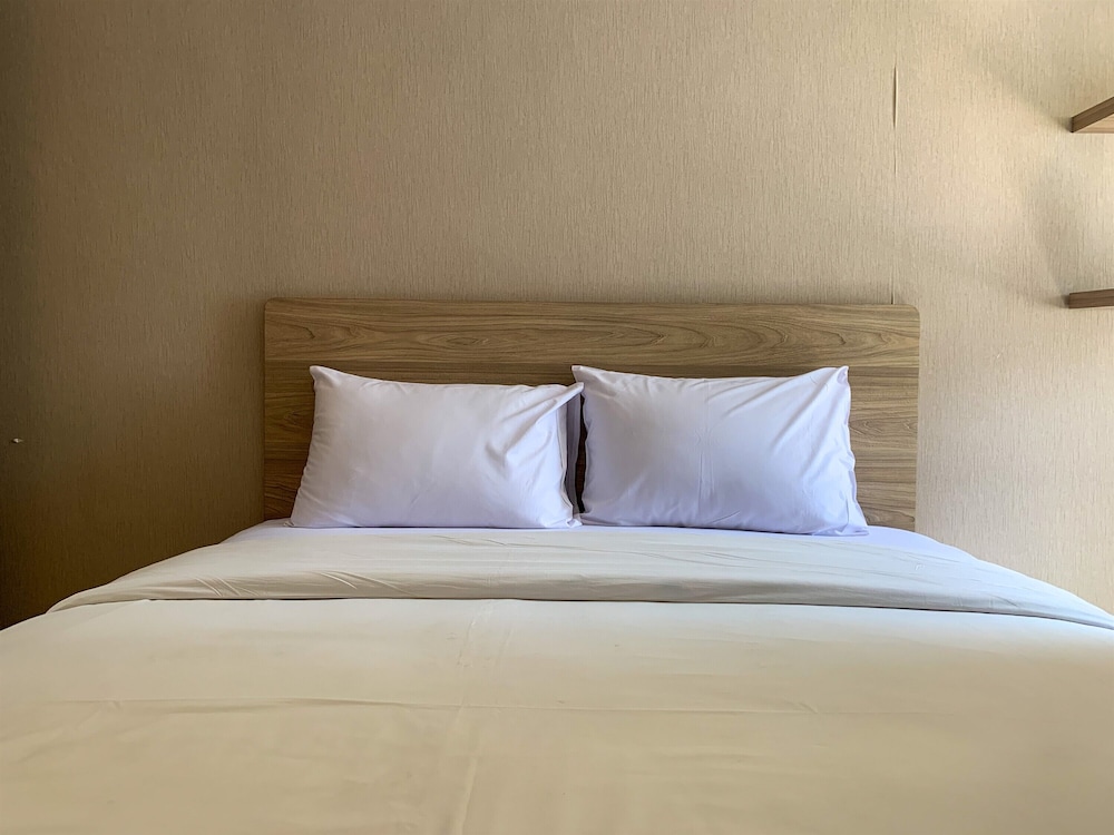 comfort and tidy 2br at cinere bellevue suites apartment
