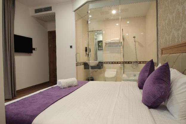 acnos grand hotel