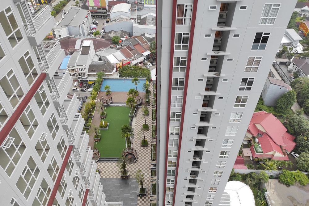 simply homey studio at vida view apartment