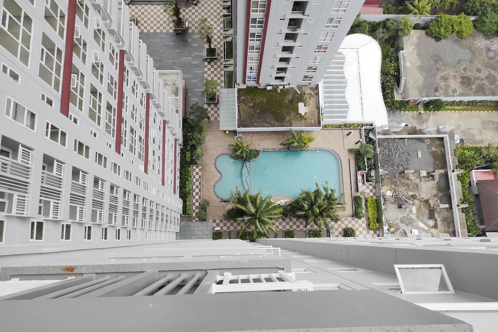 simply homey studio at vida view apartment