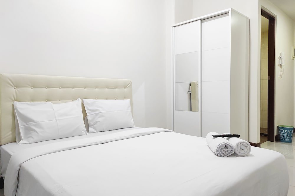 simply homey studio at vida view apartment