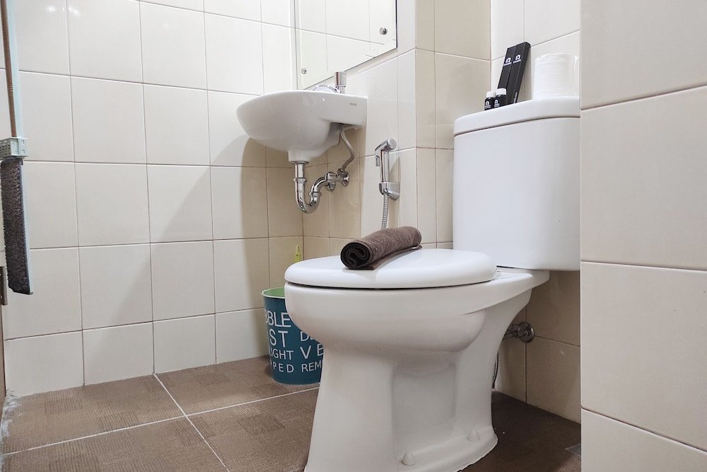 simply homey studio at vida view apartment