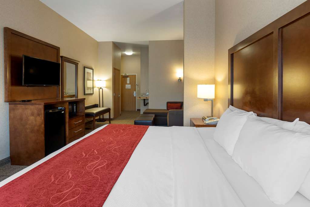comfort suites anchorage international airport