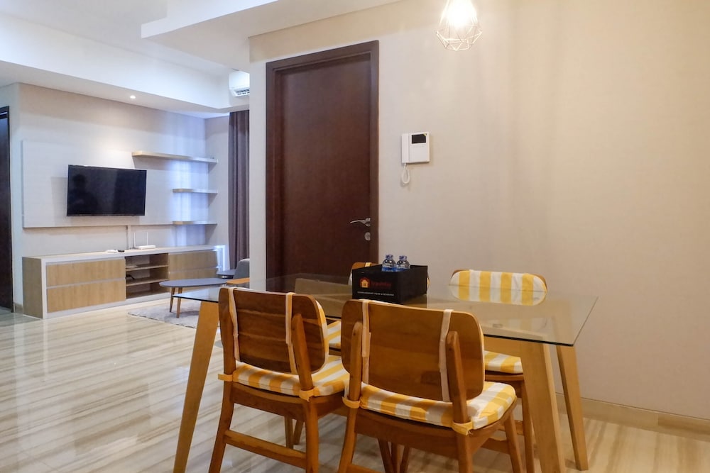 3br luxurious and elegant apartment at grand sungkono lagoon