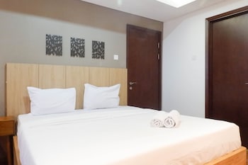 3br luxurious and elegant apartment at grand sungkono lagoon