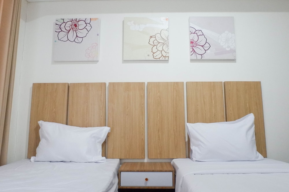 3br luxurious and elegant apartment at grand sungkono lagoon