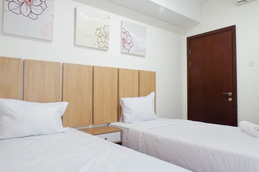 3br luxurious and elegant apartment at grand sungkono lagoon