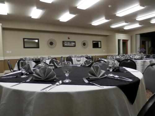 grand view inn and suites