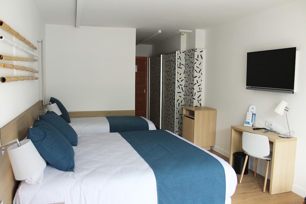 aqua hotel onabrava and spa