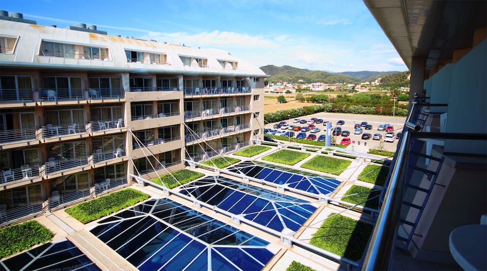 aqua hotel onabrava and spa
