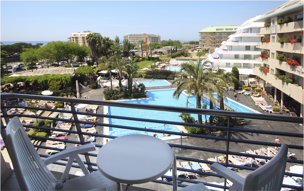 aqua hotel onabrava and spa