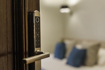 upoint flats