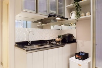 grand luxurious and spacious studio at benson supermall mansion apartment