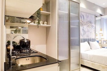 grand luxurious and spacious studio at benson supermall mansion apartment