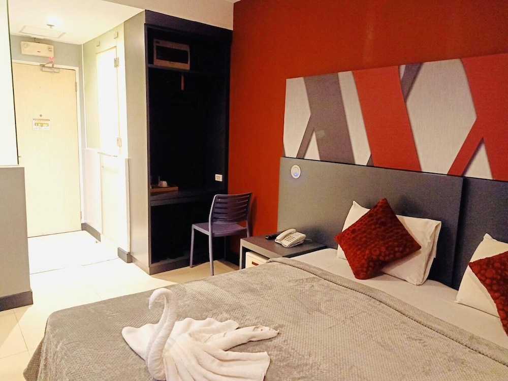 wow budget hotel cubao