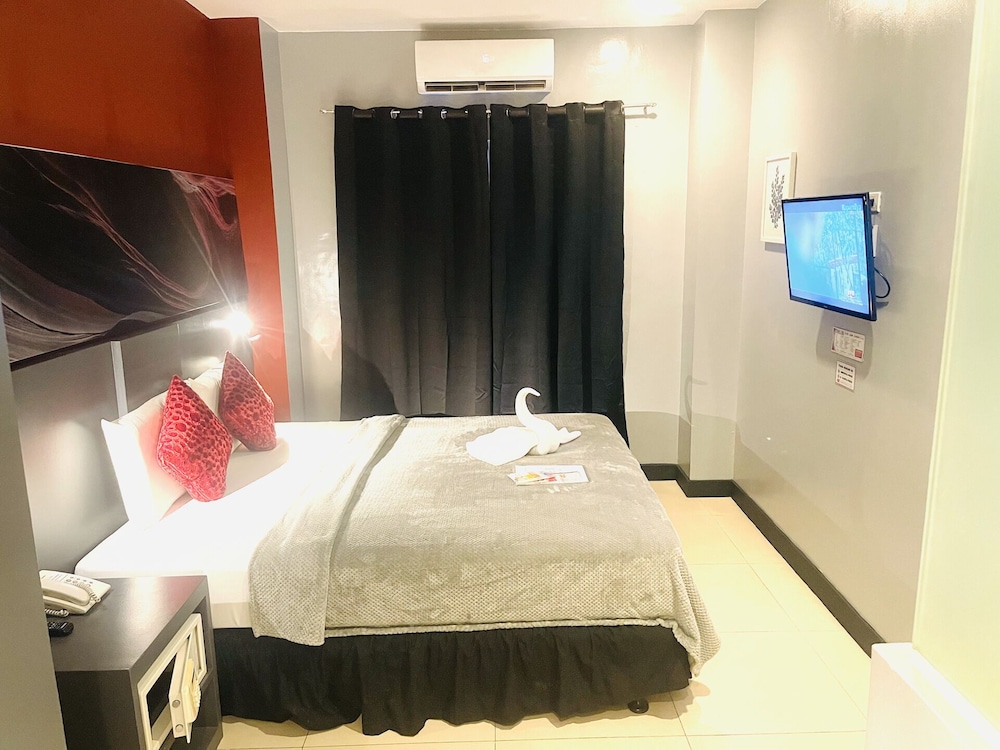 wow budget hotel cubao