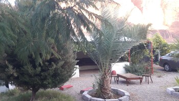 Wadirum Hostel,,1 star