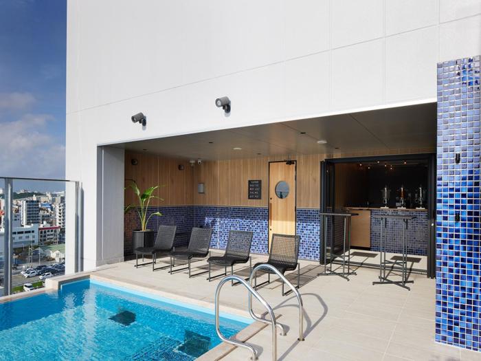 hotel androoms naha port