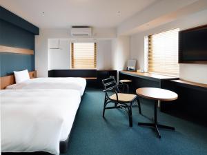 hotel androoms naha port