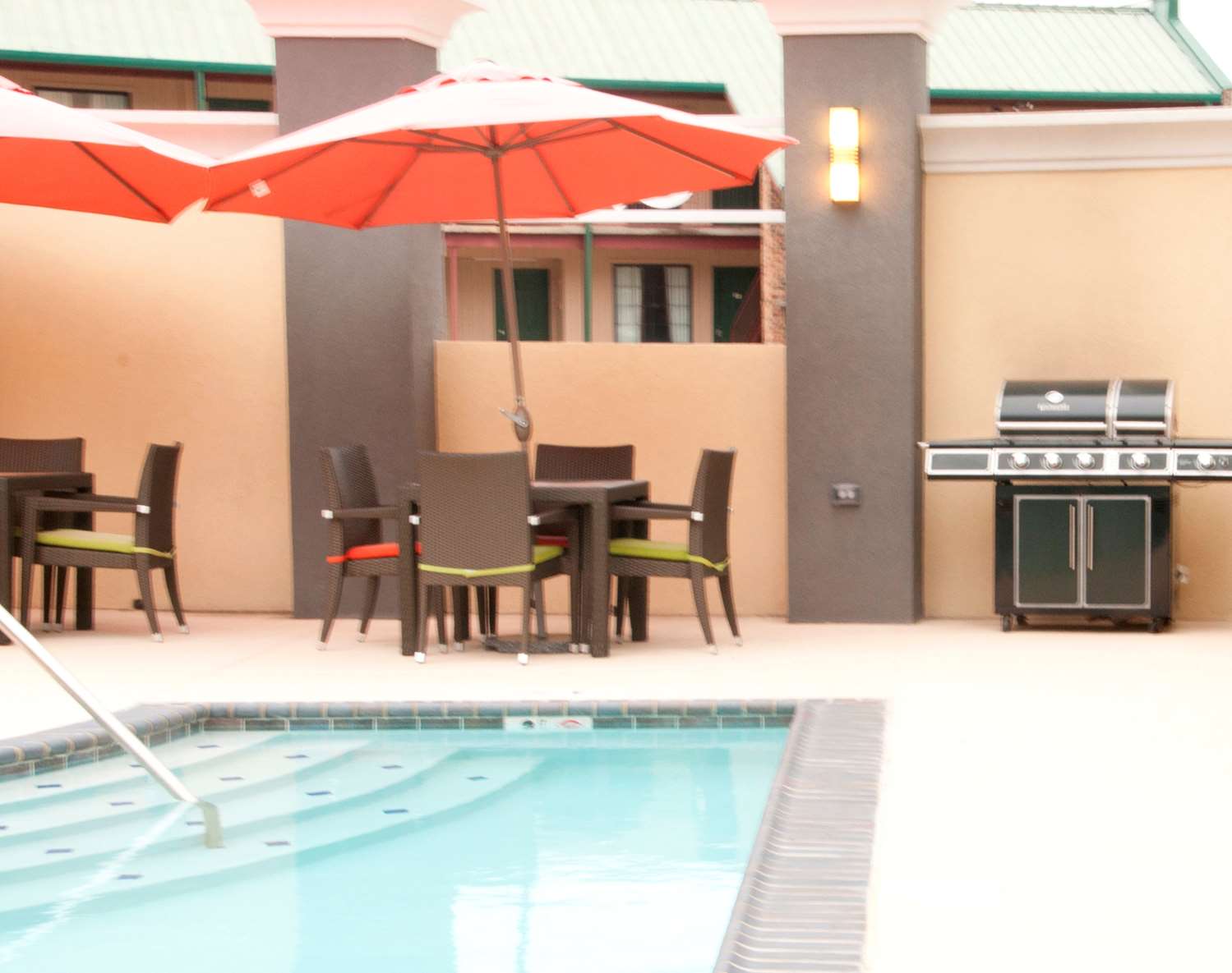 hampton inn by hilton leesville fort johnson