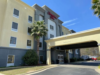 hampton inn by hilton leesville fort johnson