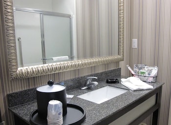 hampton inn by hilton leesville fort johnson