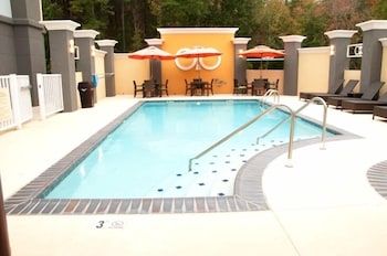 hampton inn by hilton leesville fort johnson