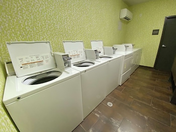 hampton inn by hilton leesville fort johnson