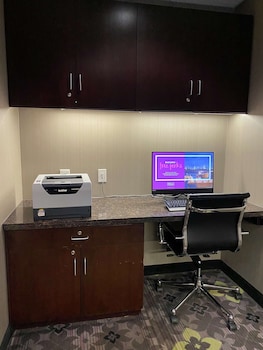 hampton inn by hilton leesville fort johnson
