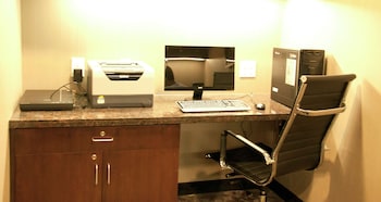 hampton inn by hilton leesville fort johnson