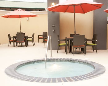 hampton inn by hilton leesville fort johnson