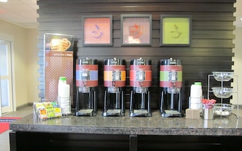hampton inn by hilton leesville fort johnson