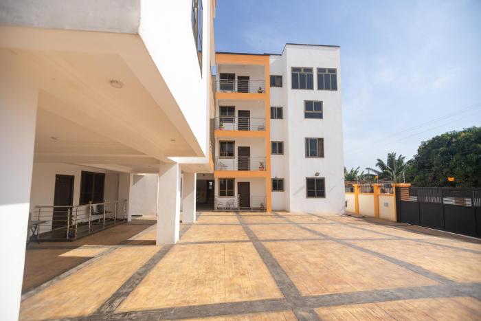 spacious and outstanding 3 bed furnished apartment
