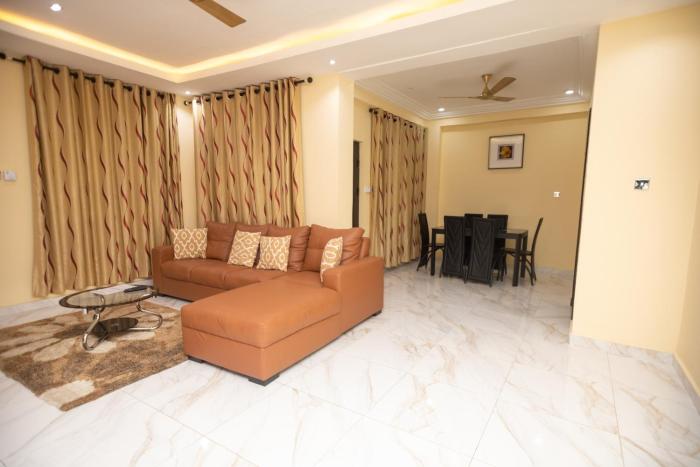 spacious and outstanding 3 bed furnished apartment