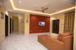 spacious and outstanding 3 bed furnished apartment