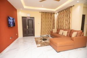 spacious and outstanding 3 bed furnished apartment