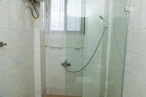 spacious and outstanding 3 bed furnished apartment