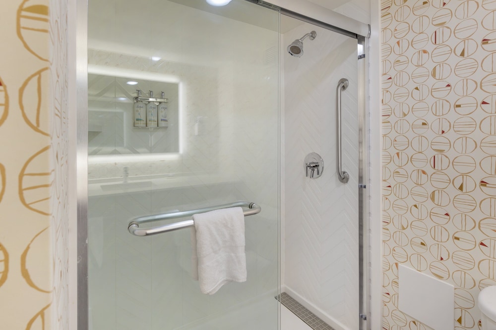 candlewood suites roanoke airport an ihg hotel