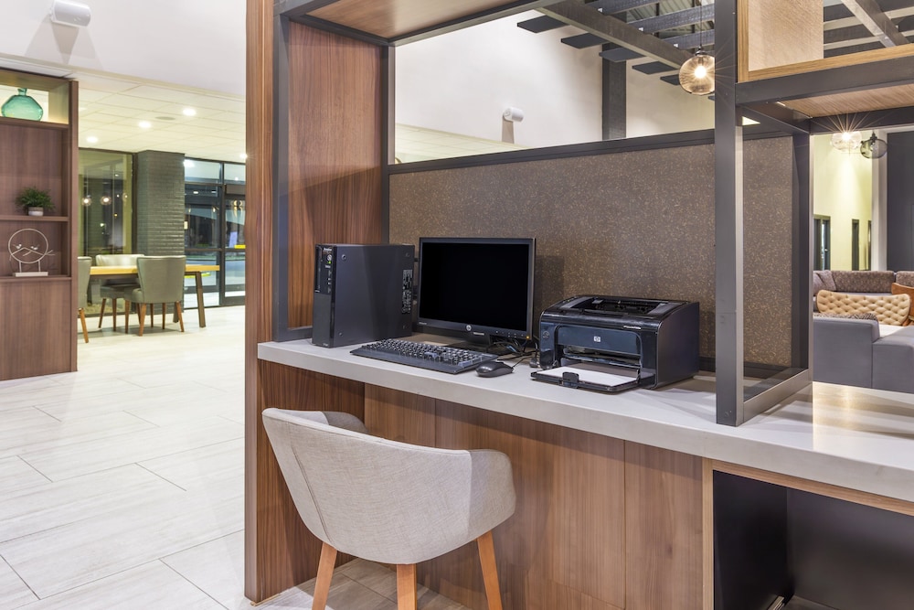 candlewood suites roanoke airport an ihg hotel