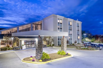 Candlewood Suites Roanoke Airport, An Ihg Hotel,,2.5 star