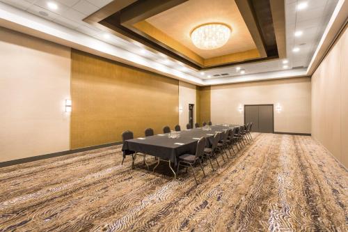 candlewood suites roanoke airport an ihg hotel