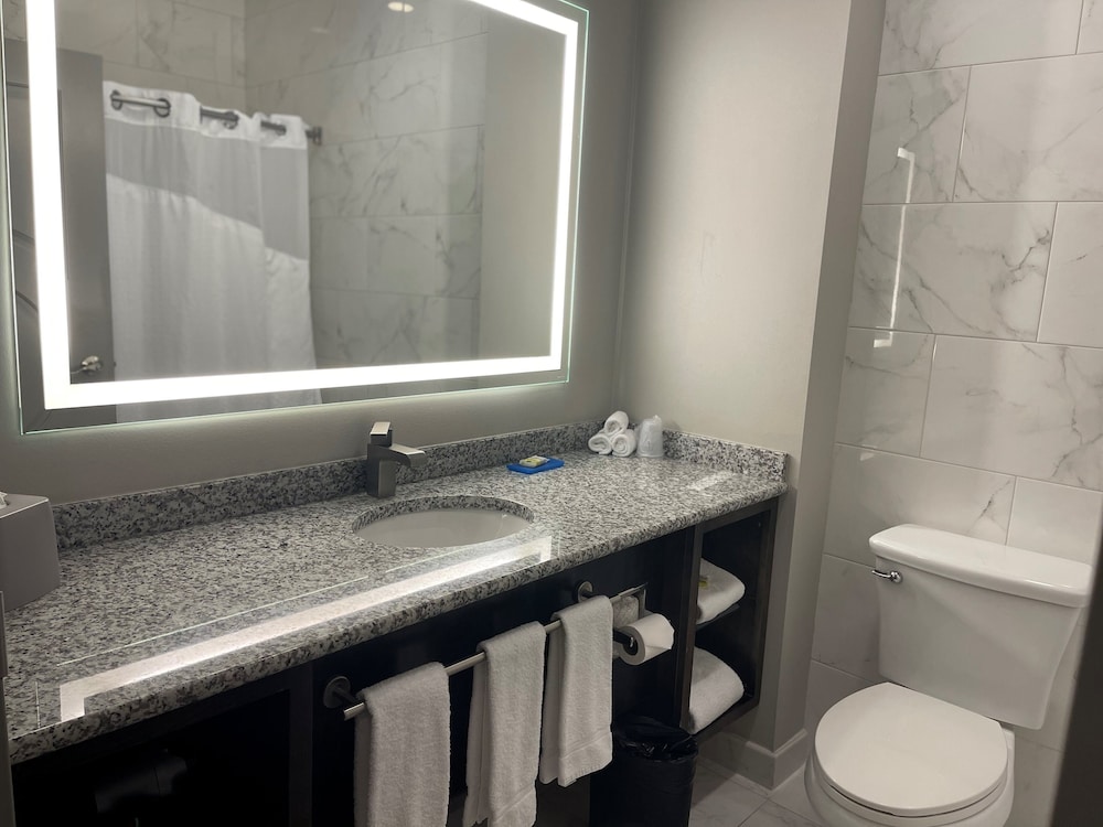 holiday inn express and suites gonzales by ihg