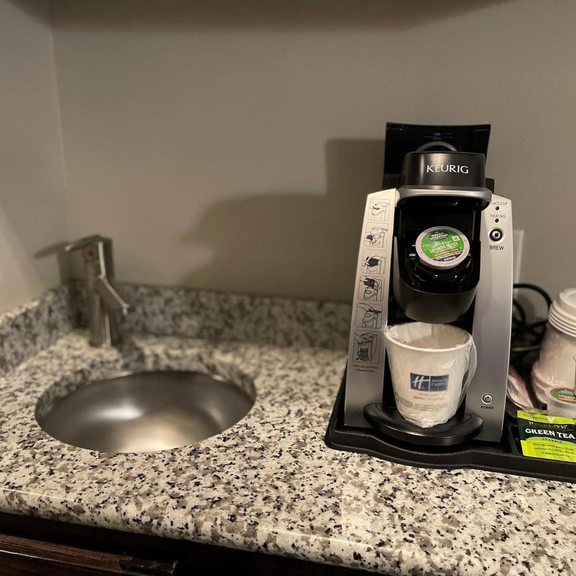 holiday inn express and suites gonzales by ihg