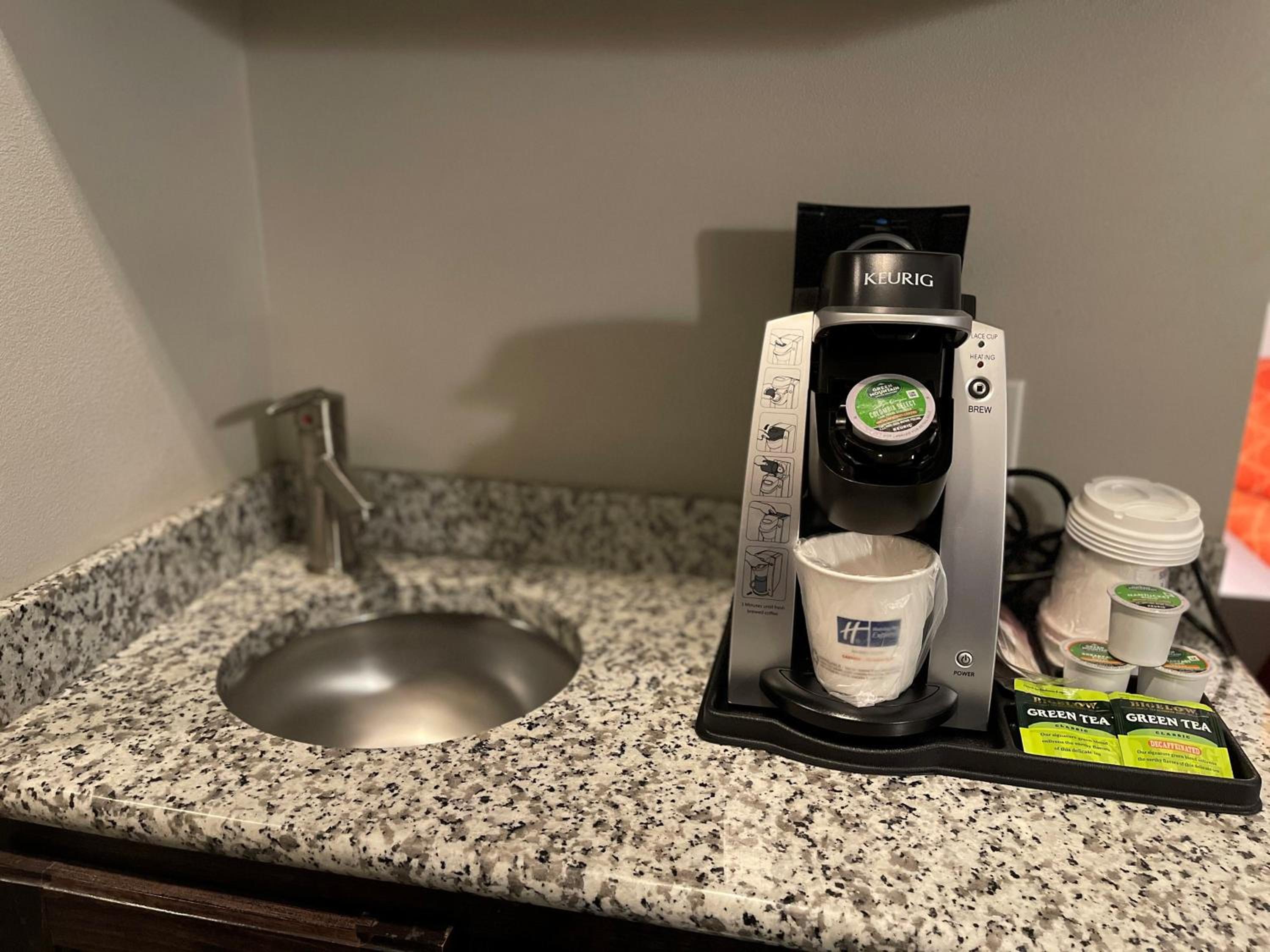 holiday inn express and suites gonzales by ihg