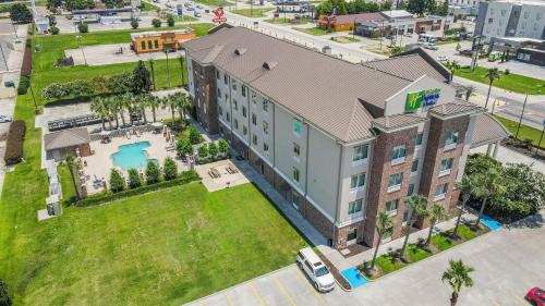 holiday inn express and suites gonzales by ihg