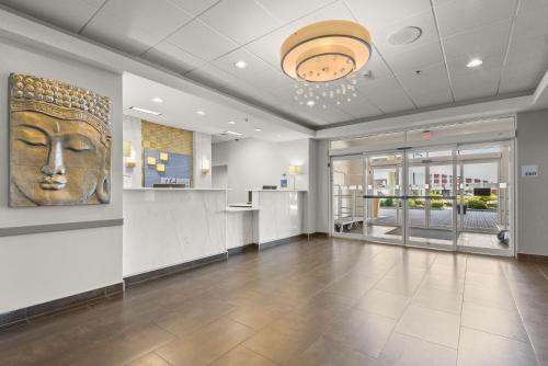 holiday inn express and suites gonzales by ihg
