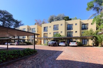 central sandton apartment