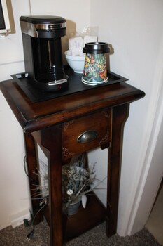 the bonnie inn unit 5 with breakfast nook